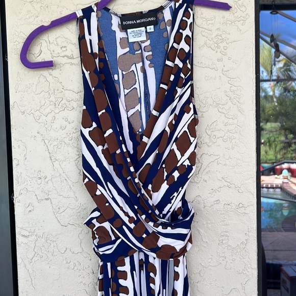 DONNA MORGAN beautiful classy dress - Picture 3 of 5